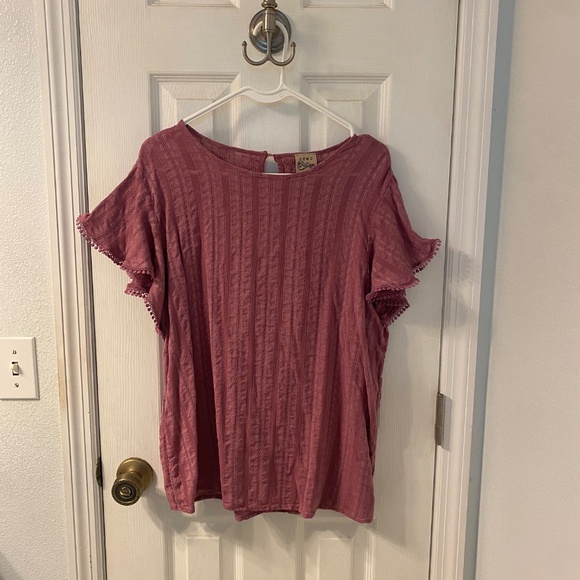 Lilac Lavender Purple Colored Short Sleeve Top NWOT - Picture 2 of 6